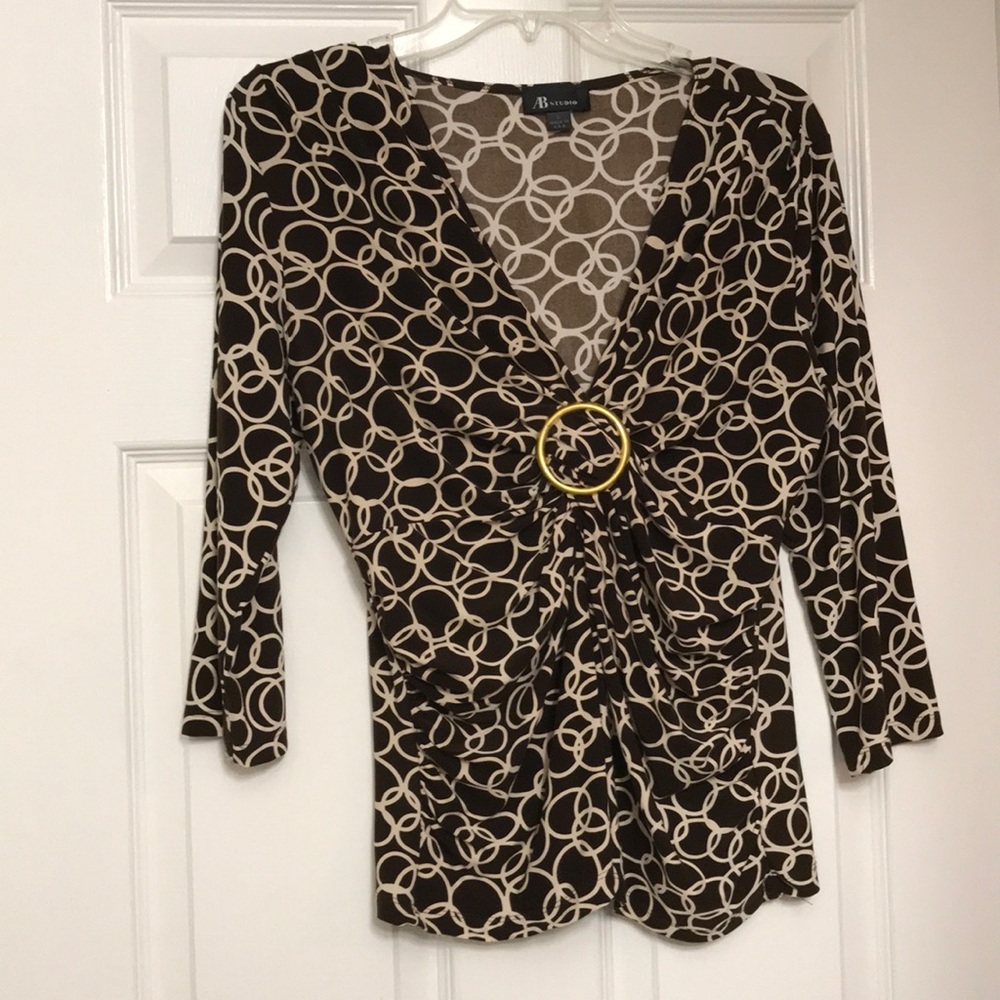 3/4 sleeve blouse with geometric print